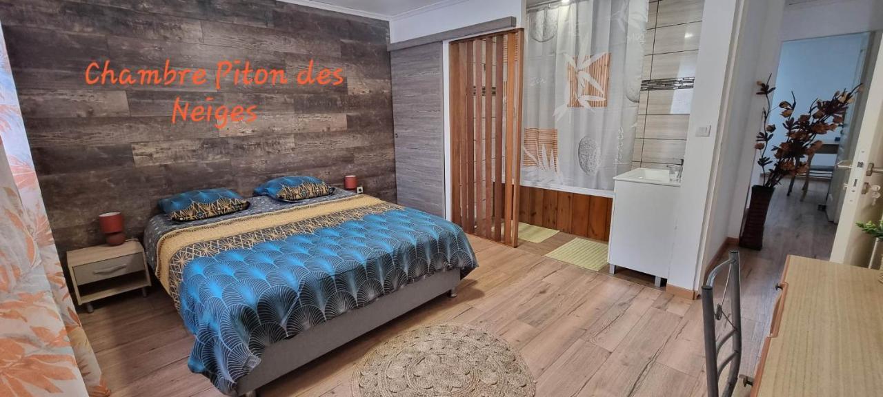Chambre D'Hote Les Amoureux Du Cirque Cilaos Esterno foto